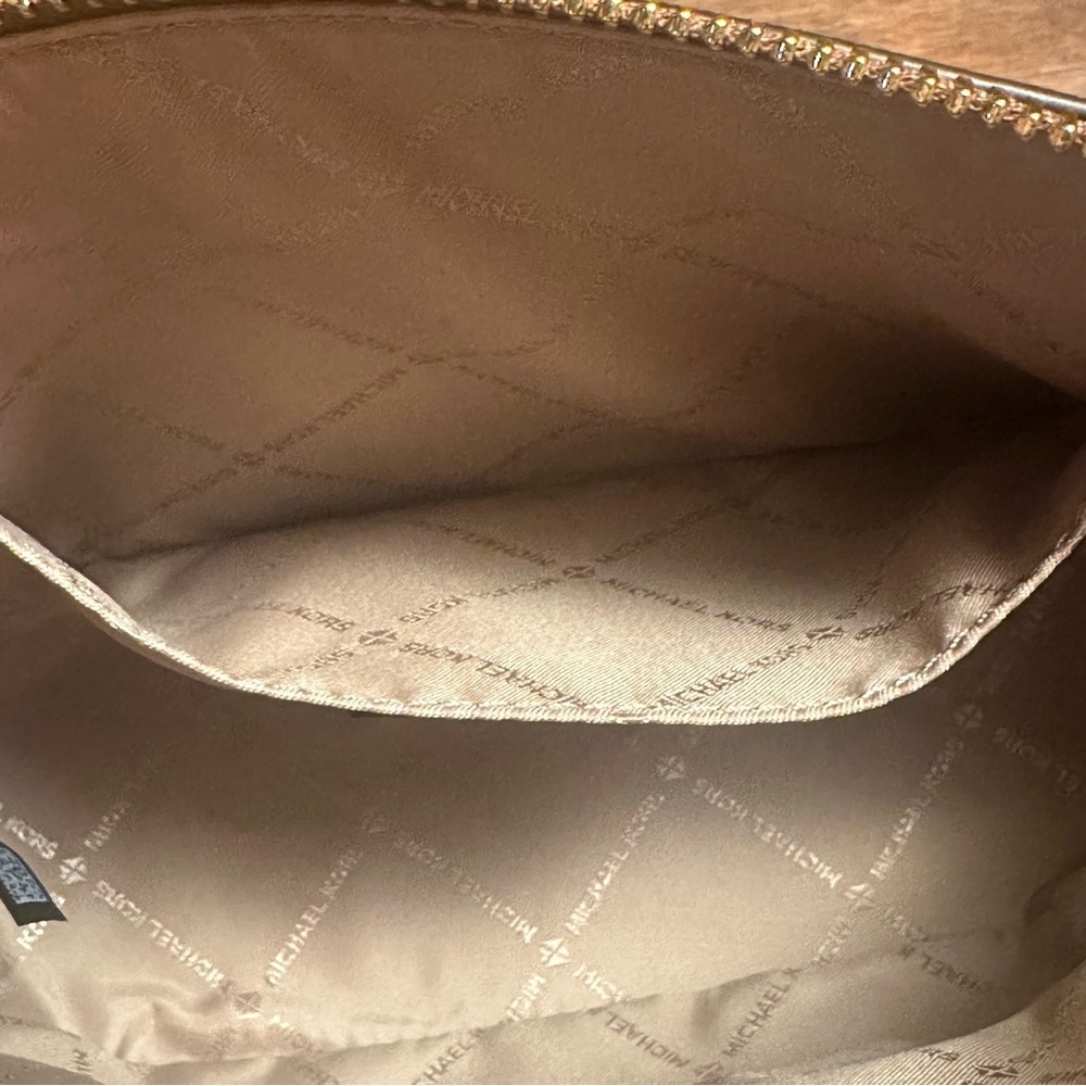 Michael Kors Jet Set Travel Medium Dome Crossbody Bag Purse Luggage Brown NWT - Picture 10 of 15